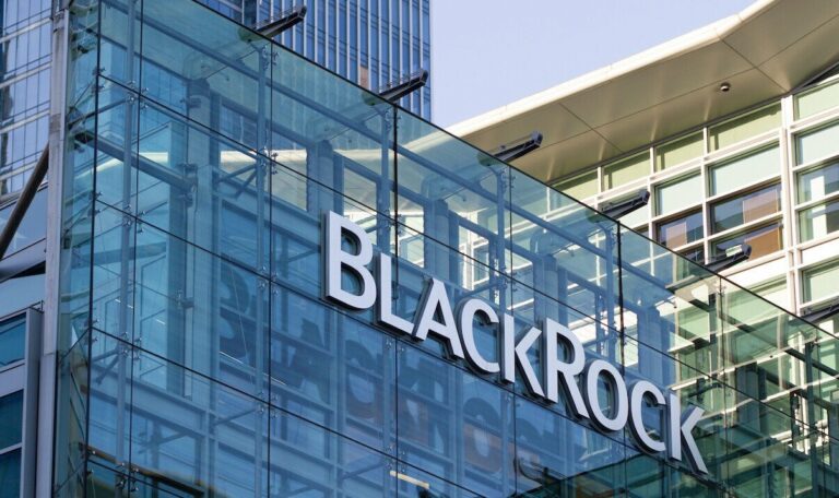 BlackRock CEO Praises Bitcoin for ‘Digitizing Gold’, Says BTC Could ‘Revolutionize Finance’